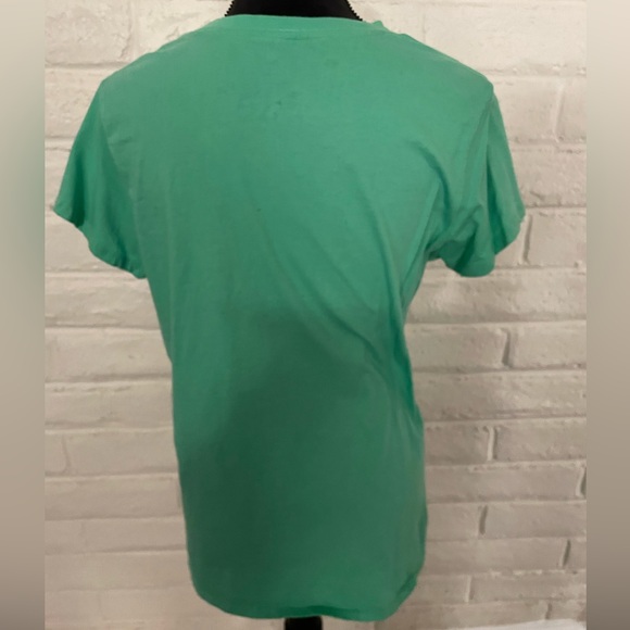 St. Patrick’s Day Green Short Sleeved V-neck T-shirt with Cloverleaf, sz XL - Picture 2 of 4